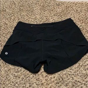 Lululemon speed up short long 4”